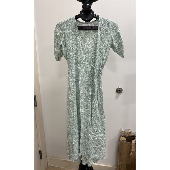 Faithfull The Brand Chiara Green Floral Wrap Midi Dress Size Small 4 - Picture 3 of 13